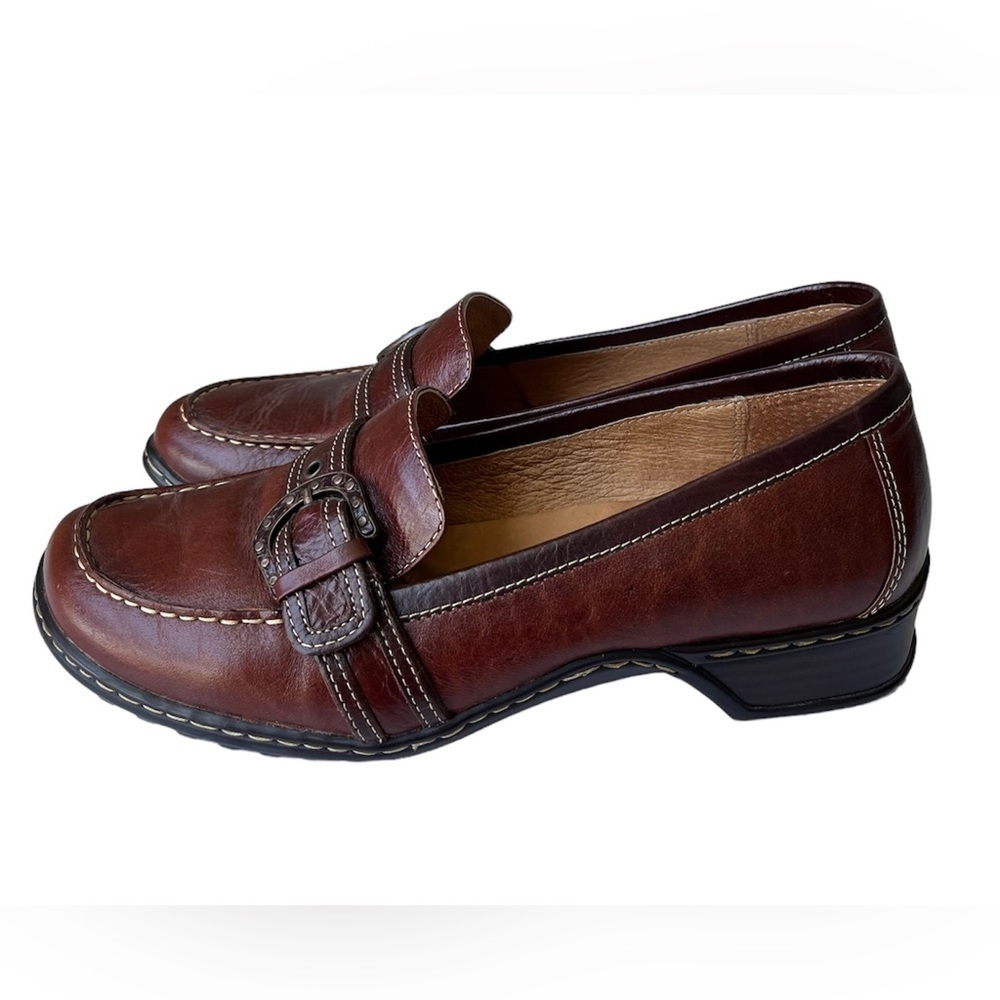 Sofft Womens Brown Leather Slip On Loafers Size 7.5M